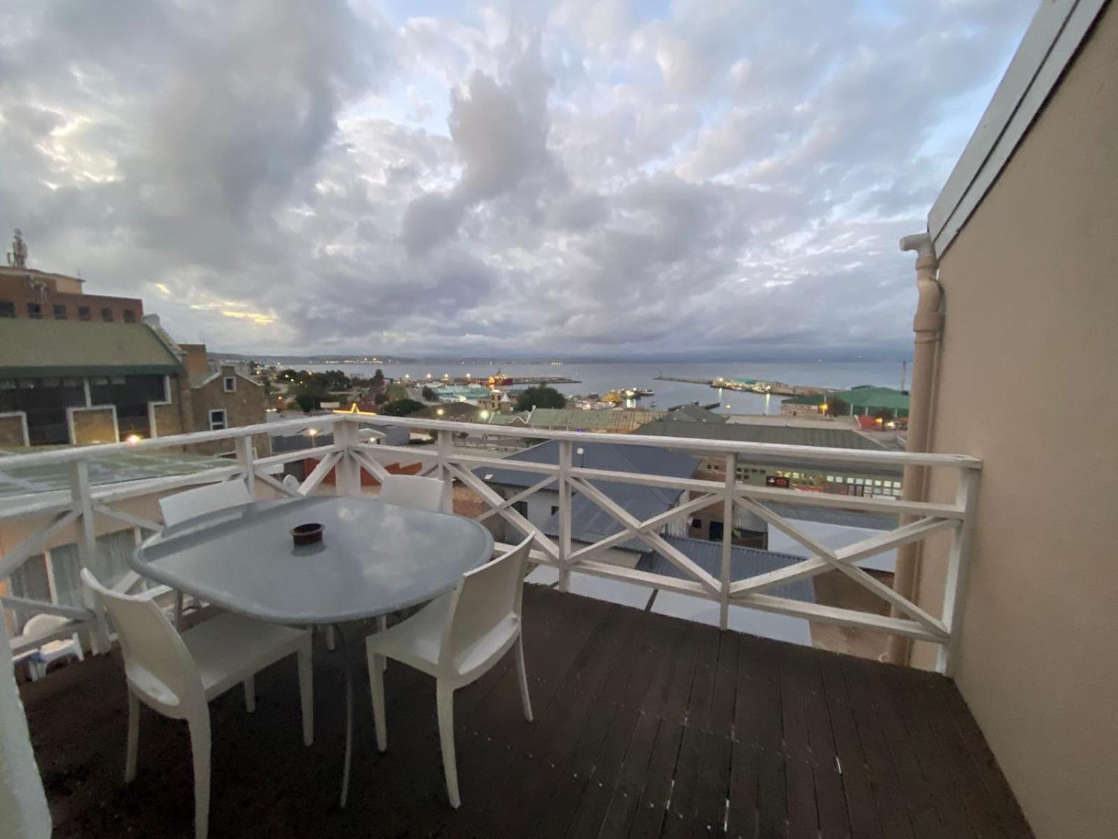 Green Door Guesthouse Моссел-Бей Номер фото