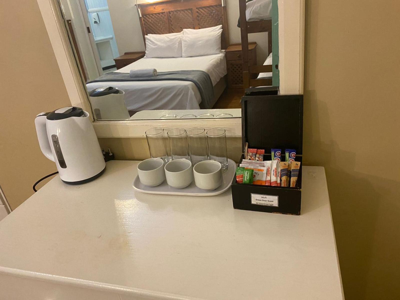 Green Door Guesthouse Моссел-Бей Номер фото