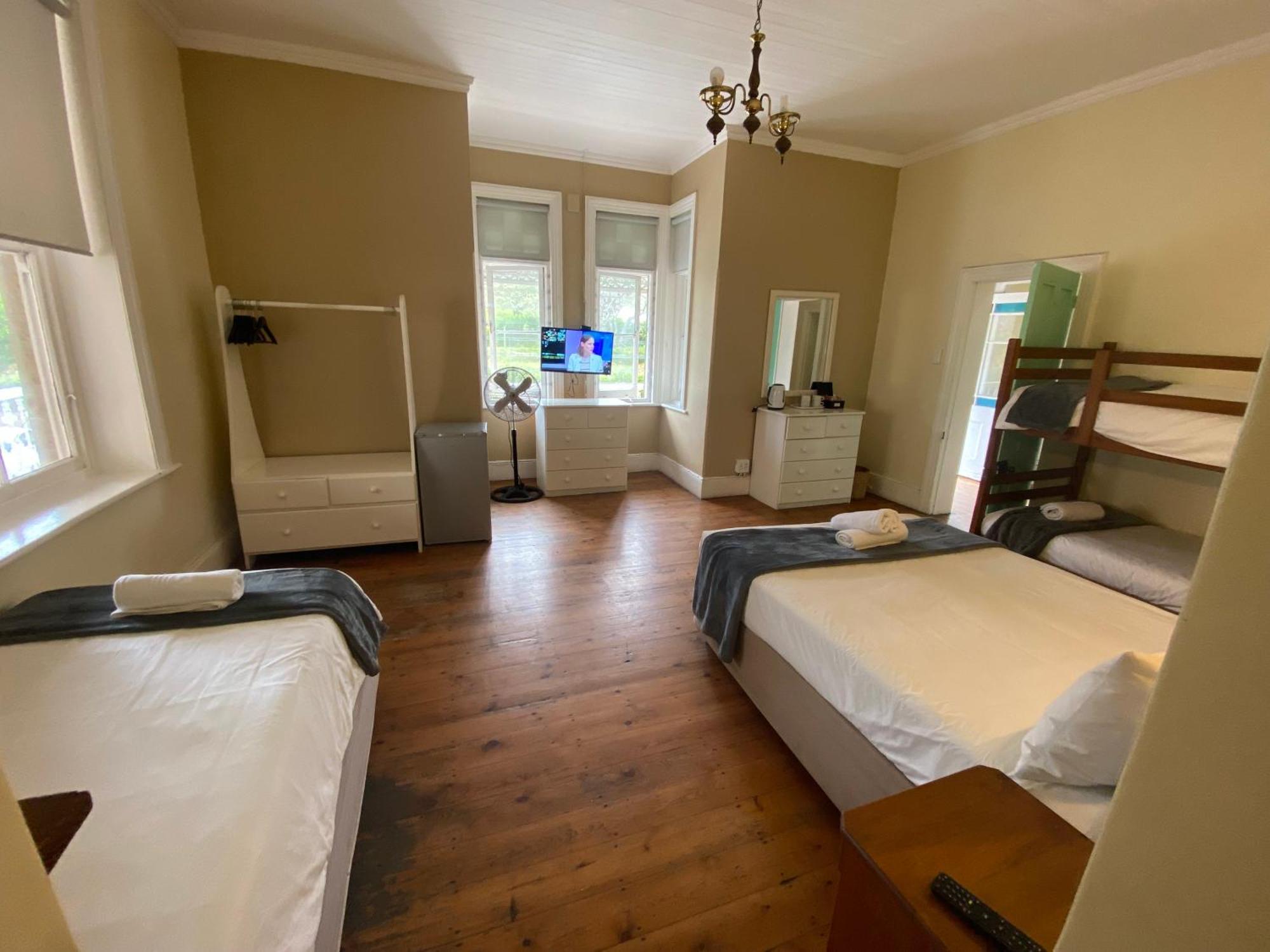 Green Door Guesthouse Моссел-Бей Номер фото