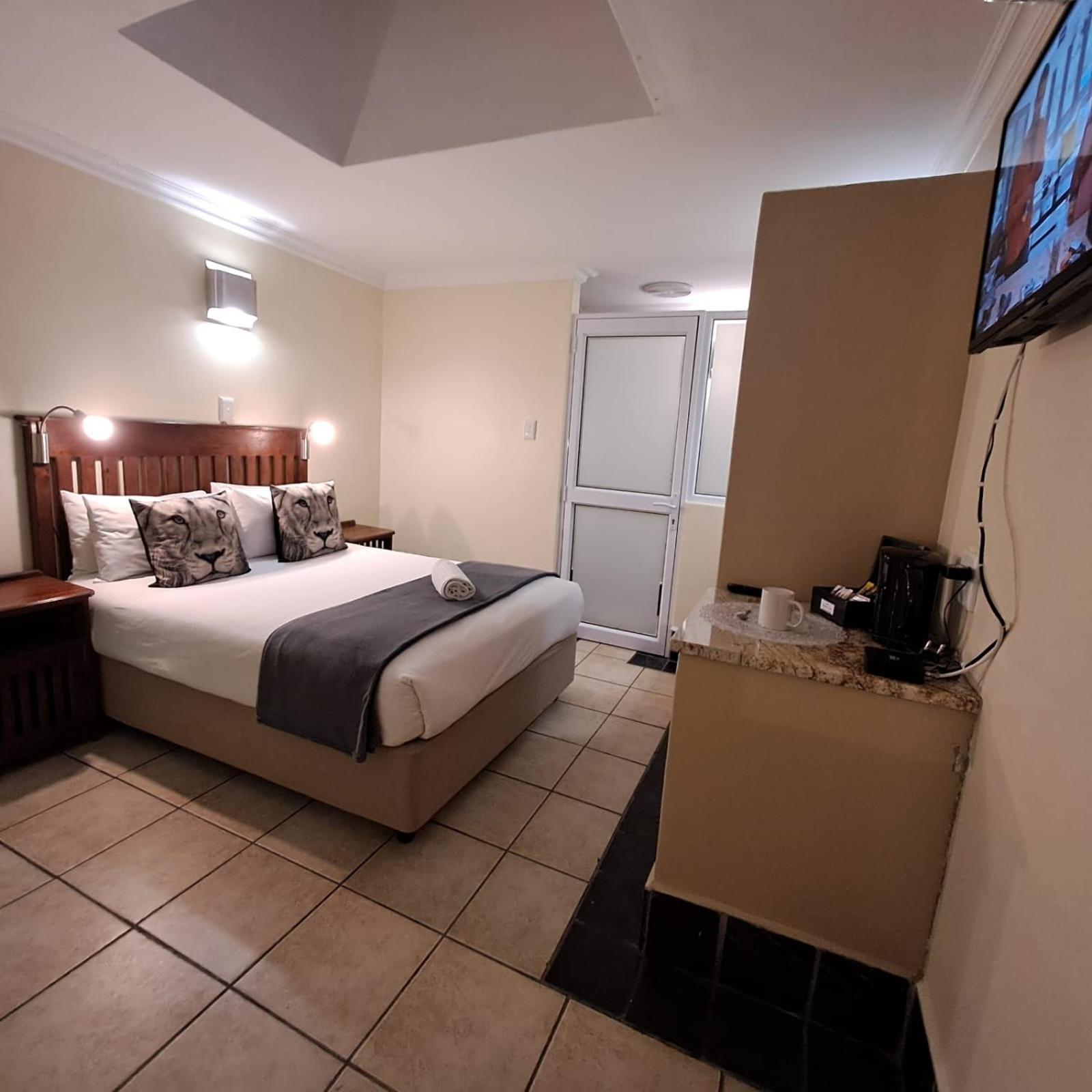 Green Door Guesthouse Моссел-Бей Номер фото