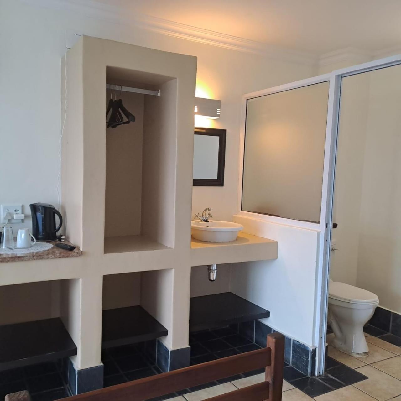 Green Door Guesthouse Моссел-Бей Номер фото